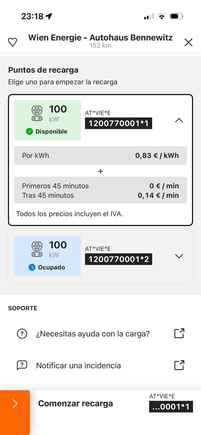 La aplicación easyCharging con una estación de recarga cercana: sus puntos de recarga, el precio por kWh antes de enchufar y un control deslizante para empezar a cargar.