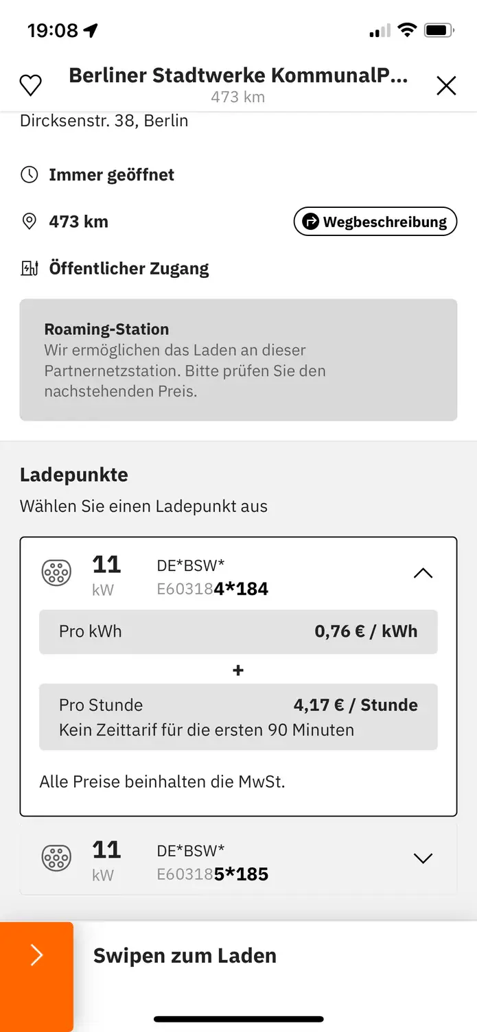 Die easyCharging-App mit einer Ladestation in der Nähe: ihre Ladepunkte, der Preis pro kWh vor dem Anstecken und ein Wischregler zum Starten.