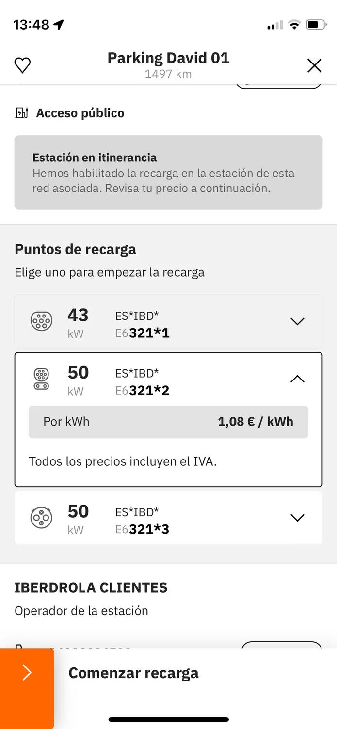 La aplicación easyCharging con una estación de recarga cercana: sus puntos de recarga, el precio por kWh antes de enchufar y un control deslizante para empezar a cargar.