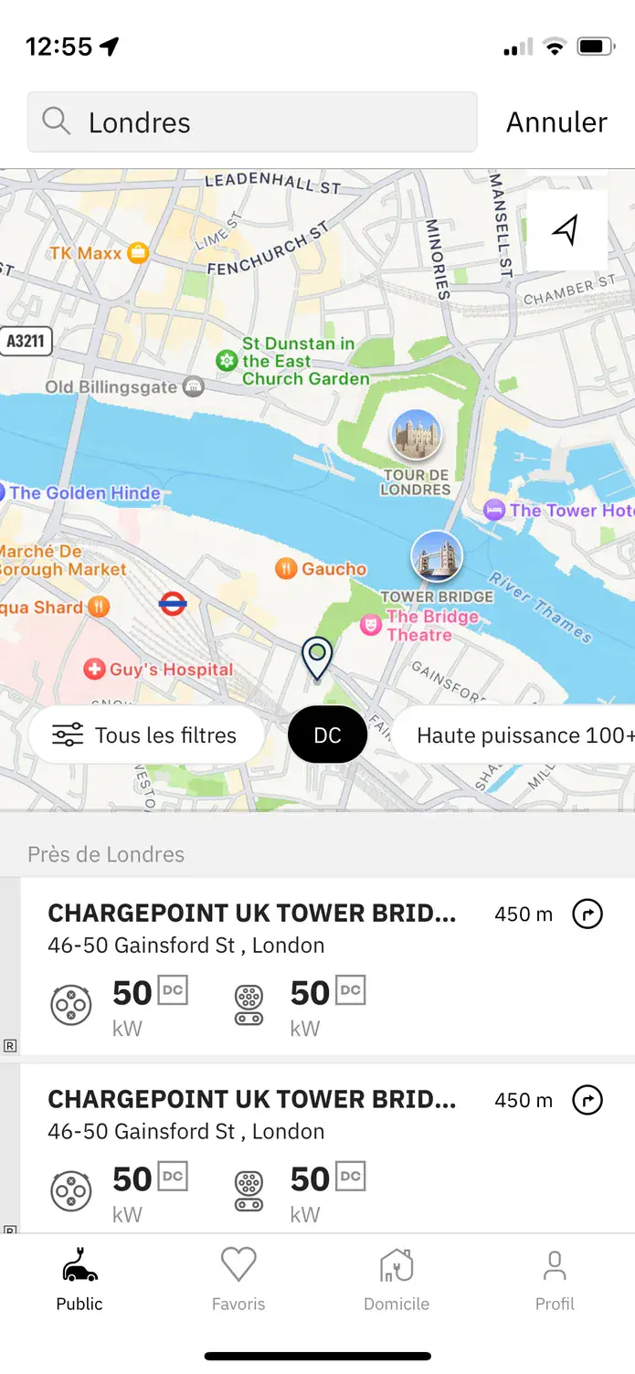 L'application easyCharging affichant une carte en direct des points de recharge à Londres, avec les points les plus proches et leur puissance.