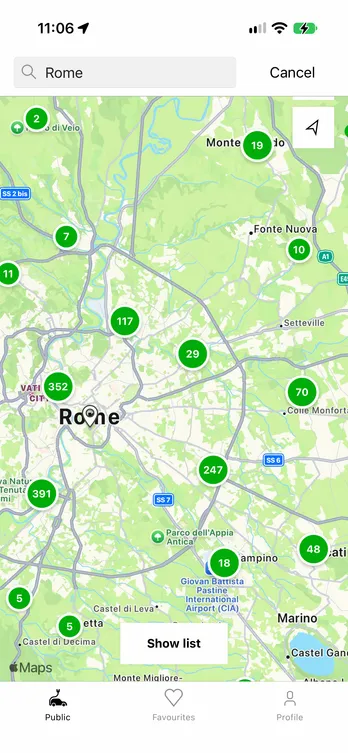 The easyCharging app showing a live map of charging points across Rome.