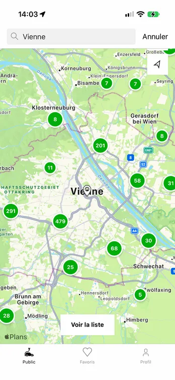 L'application easyCharging affichant une carte en direct des points de recharge à Vienne.